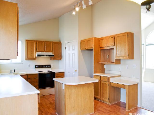 11678 S Littler Rd E, Sandy, UT 84092 — photo 6