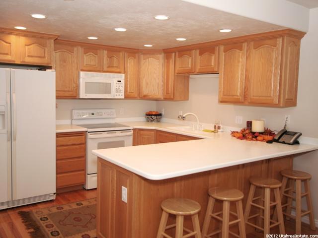4318 S 2300 E, Holladay, UT 84124 — photo 2