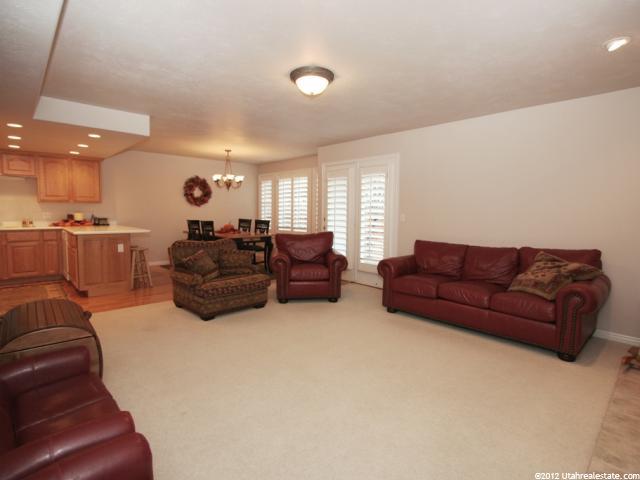 4318 S 2300 E, Holladay, UT 84124 — photo 3