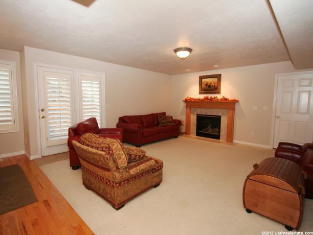 4318 S 2300 E, Holladay, UT 84124 — photo 4