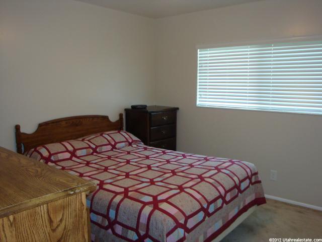 1033 W 500 S, Layton, UT 84041 — photo 10