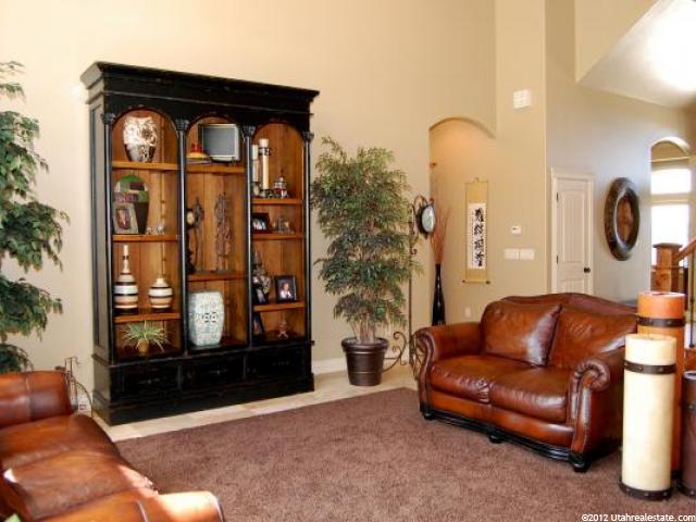 5330 S Skyline Dr. E, Ogden, UT 84403 — photo 2