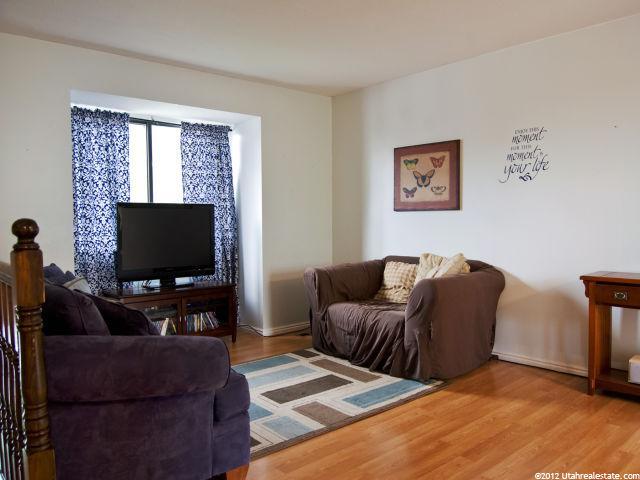 430 W 100 N, Clearfield, UT 84015 — photo 3