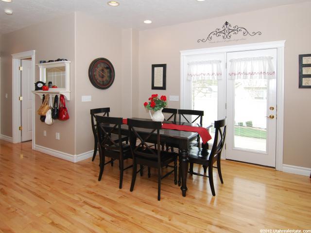 83 W 2350 N, Layton, UT 84041 — photo 6