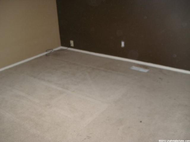 363 N Ann, Clearfield, UT 84015 — photo 9