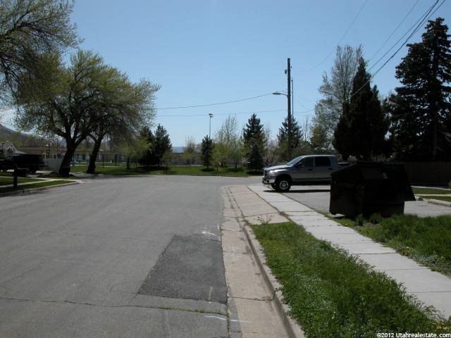 35 S 100 W, Farmington, UT 84025 — photo 2