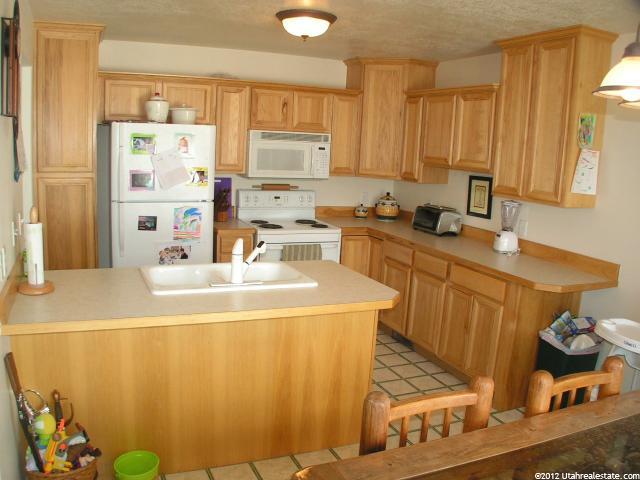 257 S Parkside Ct, Provo, UT 84601 — photo 3