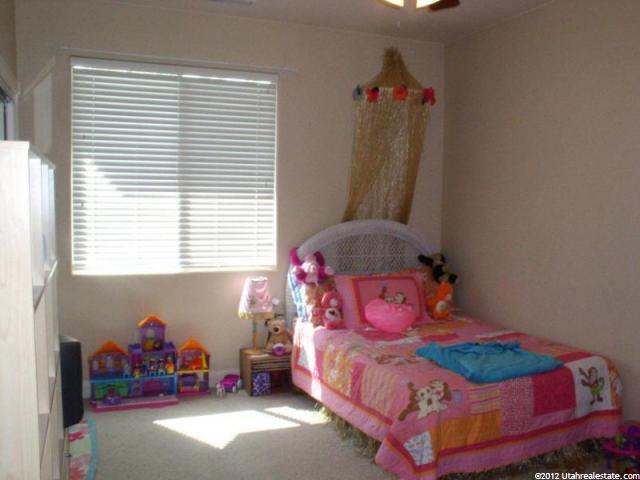 145 N Mall Dr E, St. George, UT 84790 — photo 2