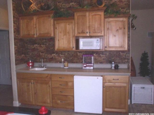 145 N Mall Dr E, St. George, UT 84790 — photo 8