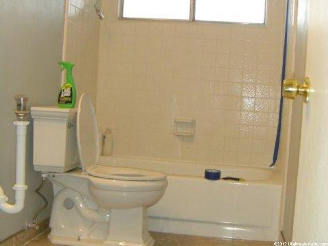 2152 N 1300 W, Clinton, UT 84015 — photo 9
