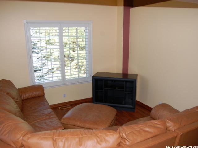 879 E Eaglewood Dr, North Salt Lake, UT 84054 — photo 12
