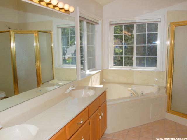 879 E Eaglewood Dr, North Salt Lake, UT 84054 — photo 7