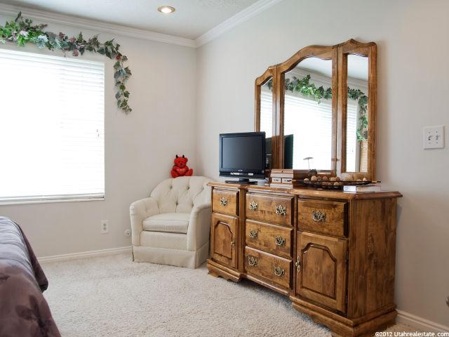 5868 S 3650 W, Roy, UT 84067 — photo 10