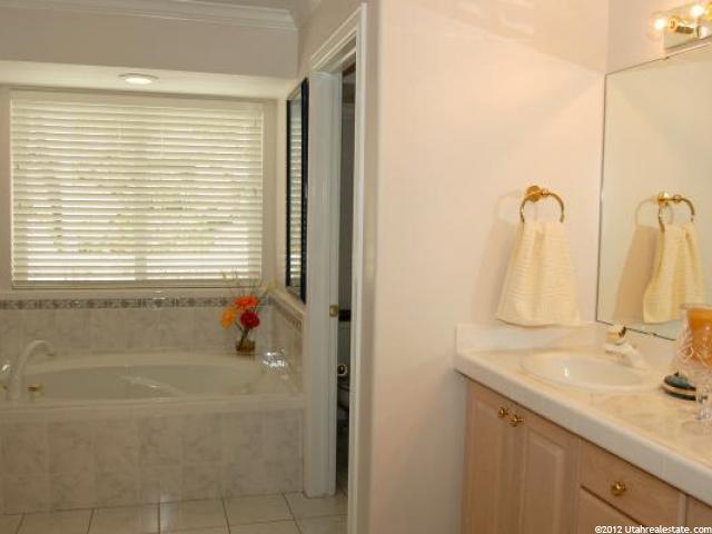 1800 E Whispering Oaks Dr S, Ogden, UT 84403 — photo 6
