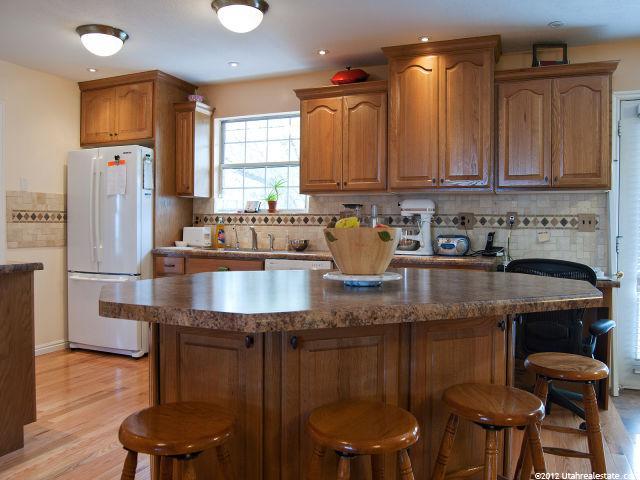 823 E Chelsea Dr, Bountiful, UT 84010 — photo 4