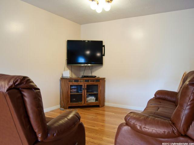 823 E Chelsea Dr, Bountiful, UT 84010 — photo 7