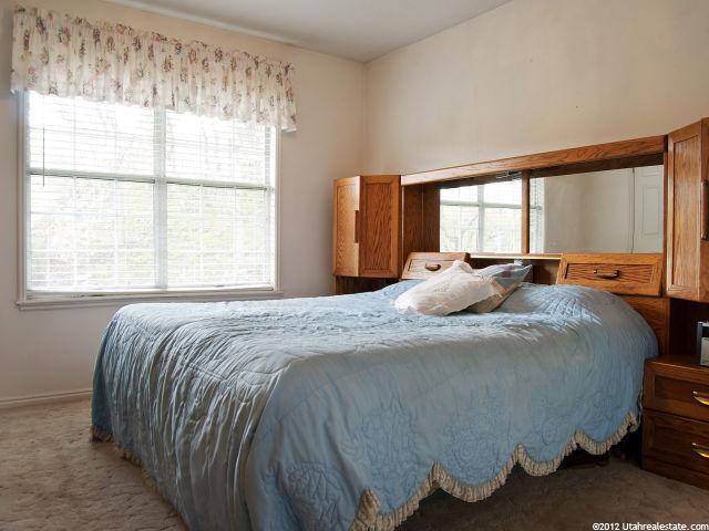 823 E Chelsea Dr, Bountiful, UT 84010 — photo 9