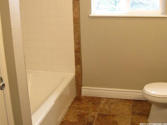 541 W 2475 N, Layton, UT 84041 — photo 11