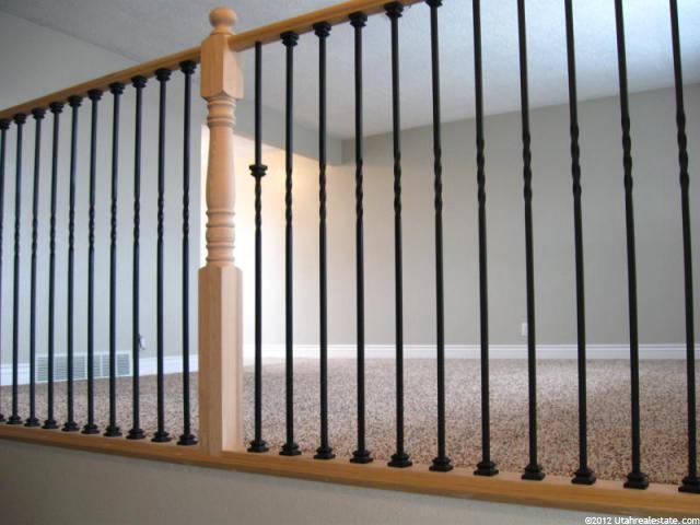 541 W 2475 N, Layton, UT 84041 — photo 3