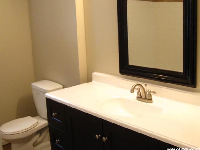 541 W 2475 N, Layton, UT 84041 — photo 10