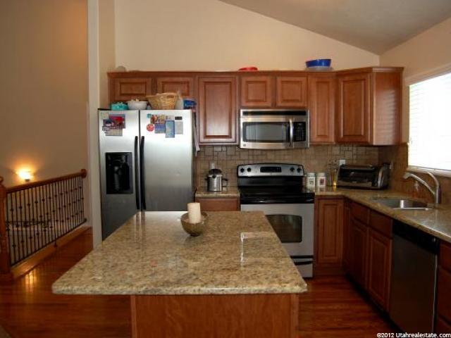 2037 S Demetro Dr, Clearfield, UT 84015 — photo 6