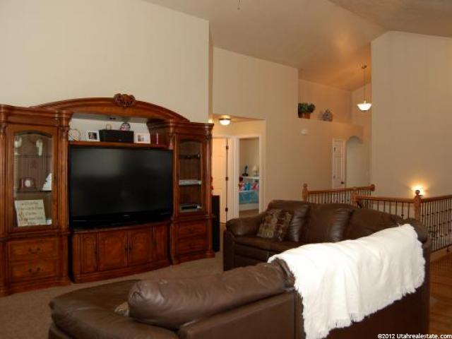 2037 S Demetro Dr, Clearfield, UT 84015 — photo 7