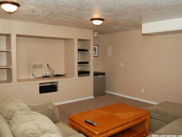 2037 S Demetro Dr, Clearfield, UT 84015 — photo 8