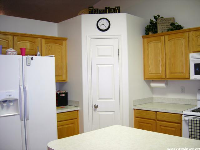 143 E 2225 S, Clearfield, UT 84015 — photo 4
