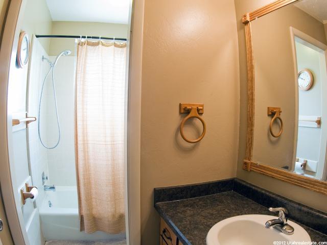 444 E 320 S, Millville, UT 84326 — photo 5