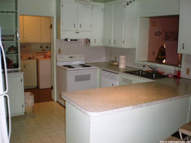 410 E 200 S, St. George, UT 84770 — photo 5