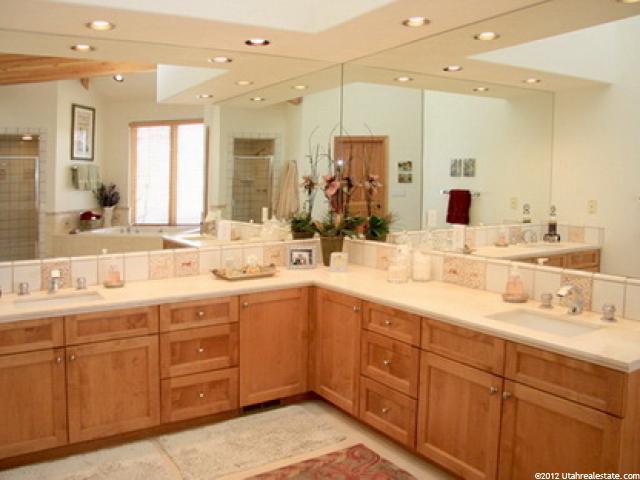 1449 E Stone Hollow Dr S, Bountiful, UT 84010 — photo 11