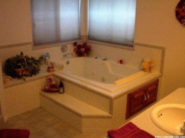 1173 W 1750 N, Clinton, UT 84015 — photo 6