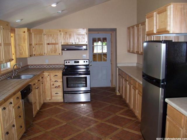 585 E 1980 N, North Logan, UT 84341 — photo 12