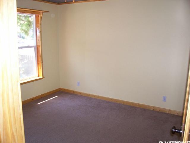 585 E 1980 N, North Logan, UT 84341 — photo 9