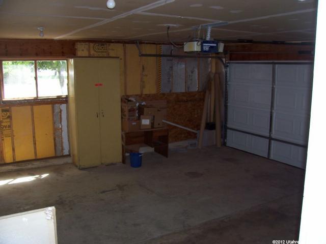 585 E 1980 N, North Logan, UT 84341 — photo 10