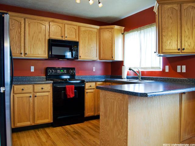 1354 N 2585 W, Clinton, UT 84015 — photo 7