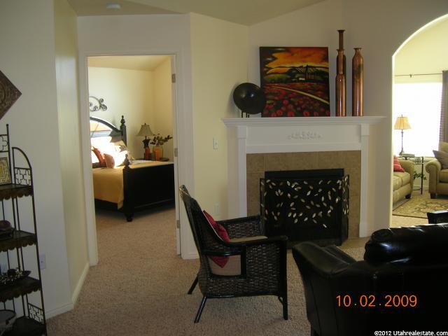 296 E 2230 N #17C, North Logan, UT 84341 — photo 2