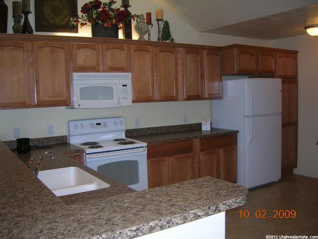 296 E 2230 N #17C, North Logan, UT 84341 — photo 3