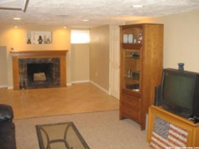 5478 S 2425 W, Roy, UT 84067 — photo 12