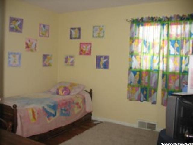 5478 S 2425 W, Roy, UT 84067 — photo 9