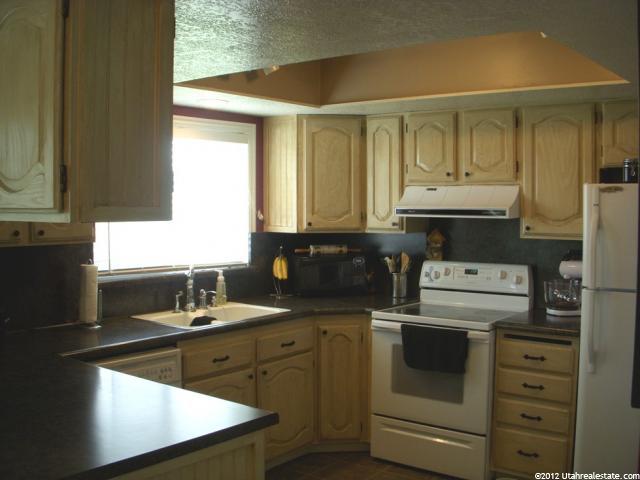 2198 N 650 W, Harrisville, UT 84414 — photo 6