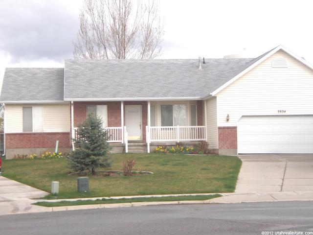 3934 S 2625 W, Roy, UT 84067 — photo 2
