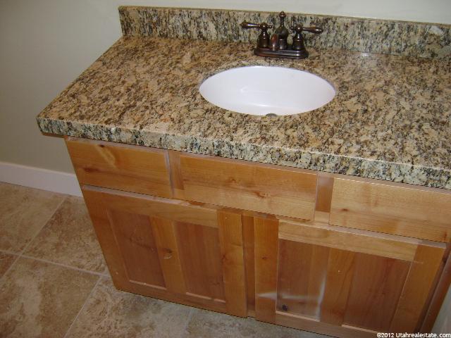 2405 E 10225 S, Sandy, UT 84092 — photo 9