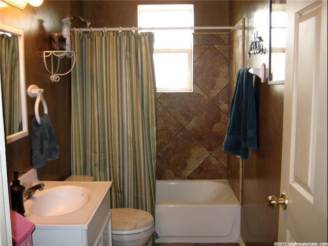1384 E 850 N, Layton, UT 84040 — photo 12