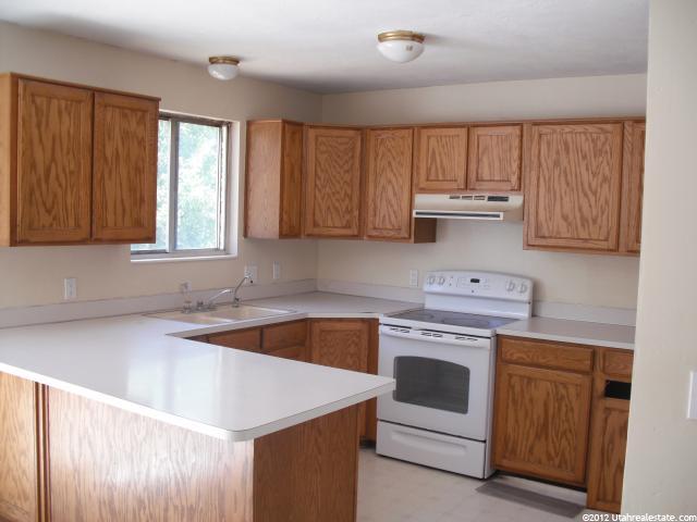 1198 N 200 W, Layton, UT 84041 — photo 2