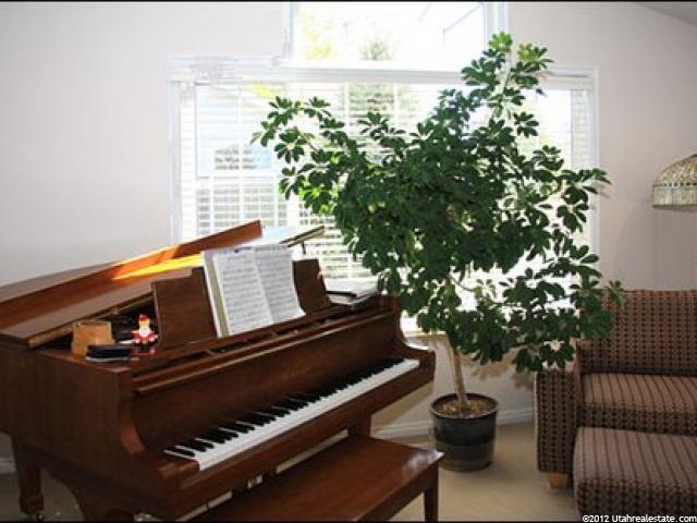 835 N Park Shadows Ln W, Bountiful, UT 84010 — photo 2