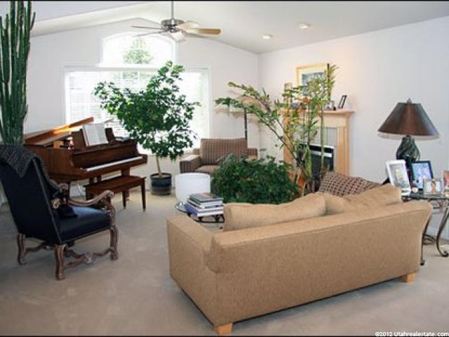 835 N Park Shadows Ln W, Bountiful, UT 84010 — photo 3