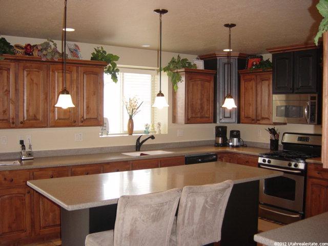1589 N 200 E, Layton, UT 84041 — photo 6