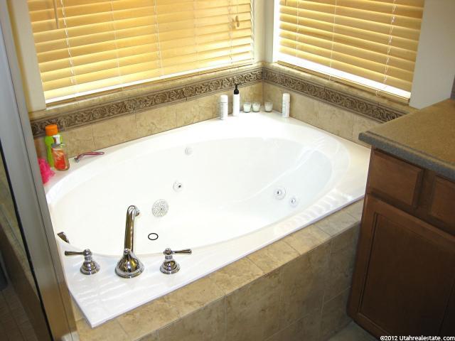 358 N Cold Creek Way, Layton, UT 84041 — photo 10