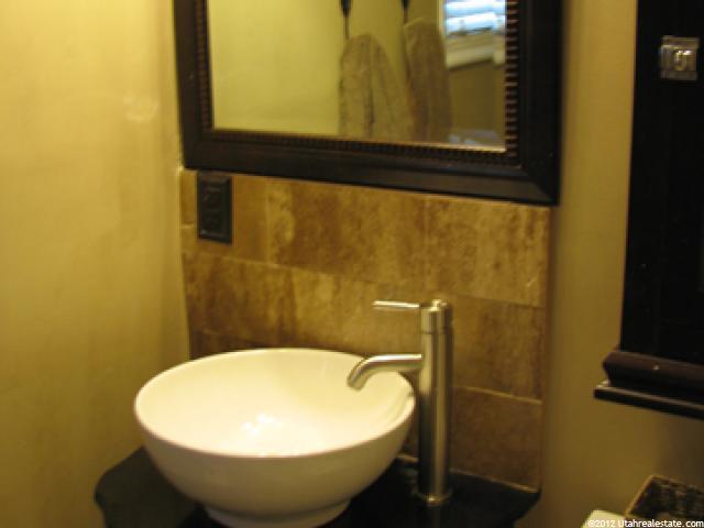 2808 E Wardway Dr, Holladay, UT 84124 — photo 9